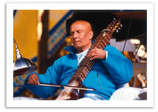 Sri Chinmoy an der Esraj